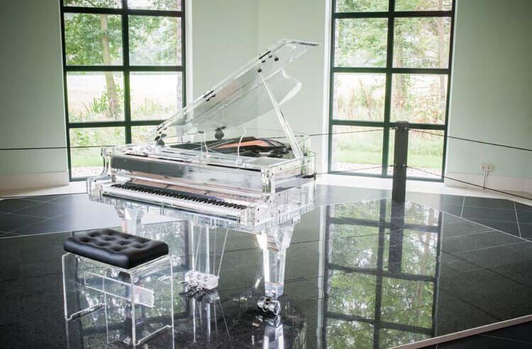 Heintzman-Crystal-Piano.jpg